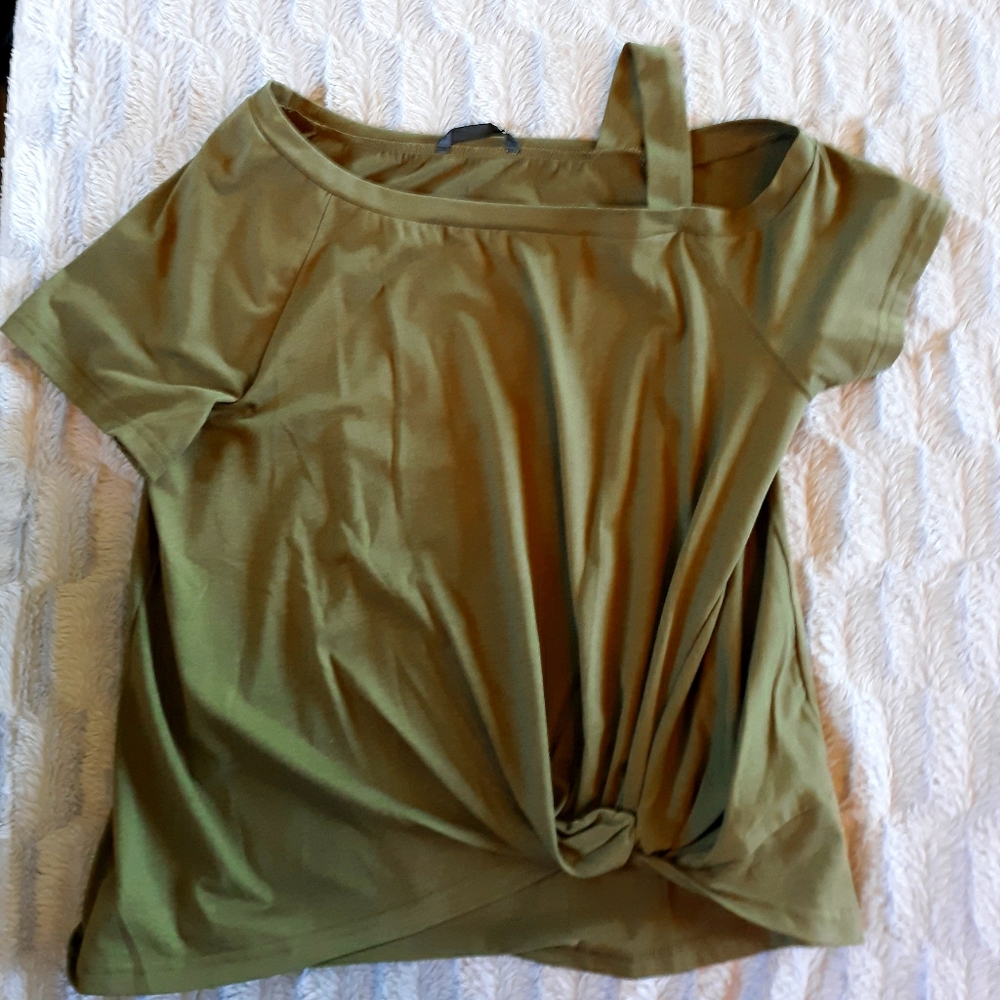 Shein one shoulder strap, other sleeve